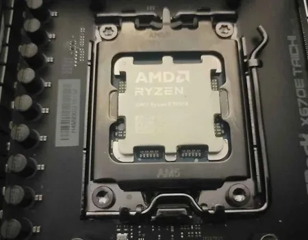 amd ryzen 9950x a thumb