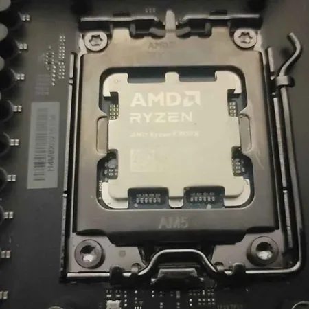 amd ryzen 9950x a thumb