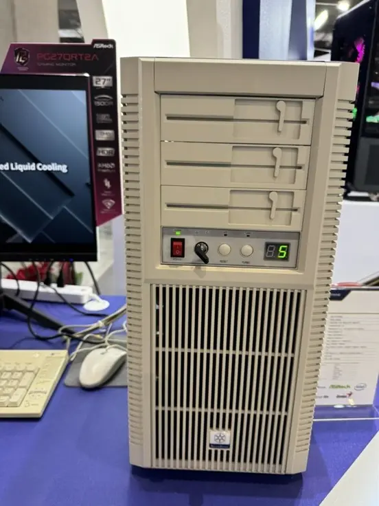 Silverstone FLP01 una caja para volvr a la juventud thumb jpg