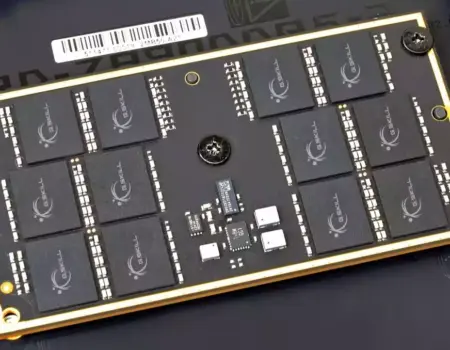 GSkill memoria CAMM2 overclokeada a 10000 mhz