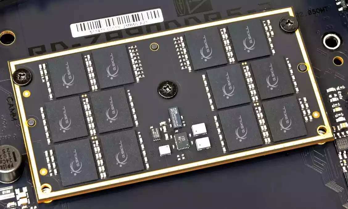GSkill memoria CAMM2 overclokeada a 10000 mhz