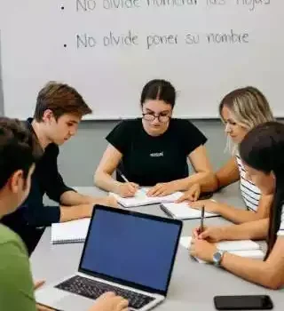 es facil olvidar poner el nombre de un trabajo