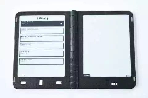 Un lector de libros diseñado por un “amateur” bien pensado lector de libros con dos pantallas a