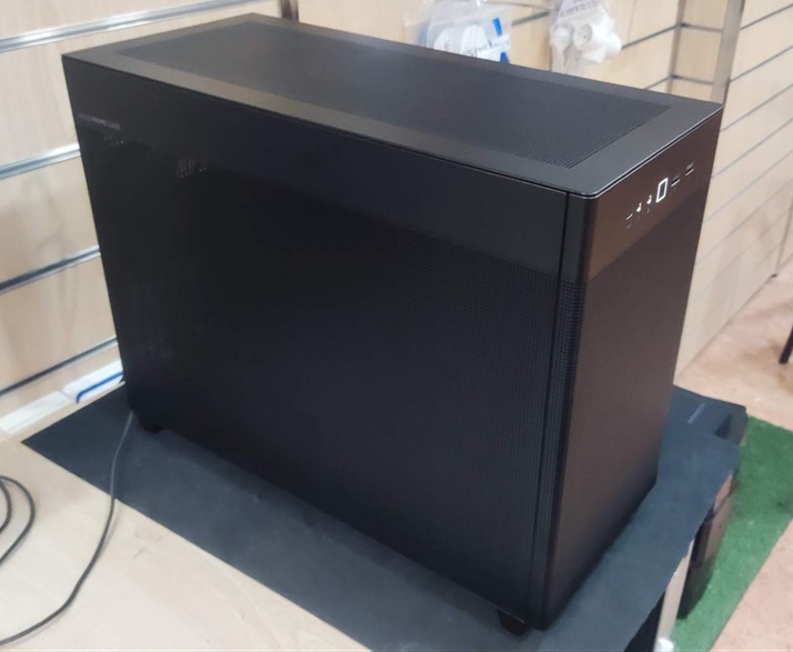 Asus AP201 minimalista en negro