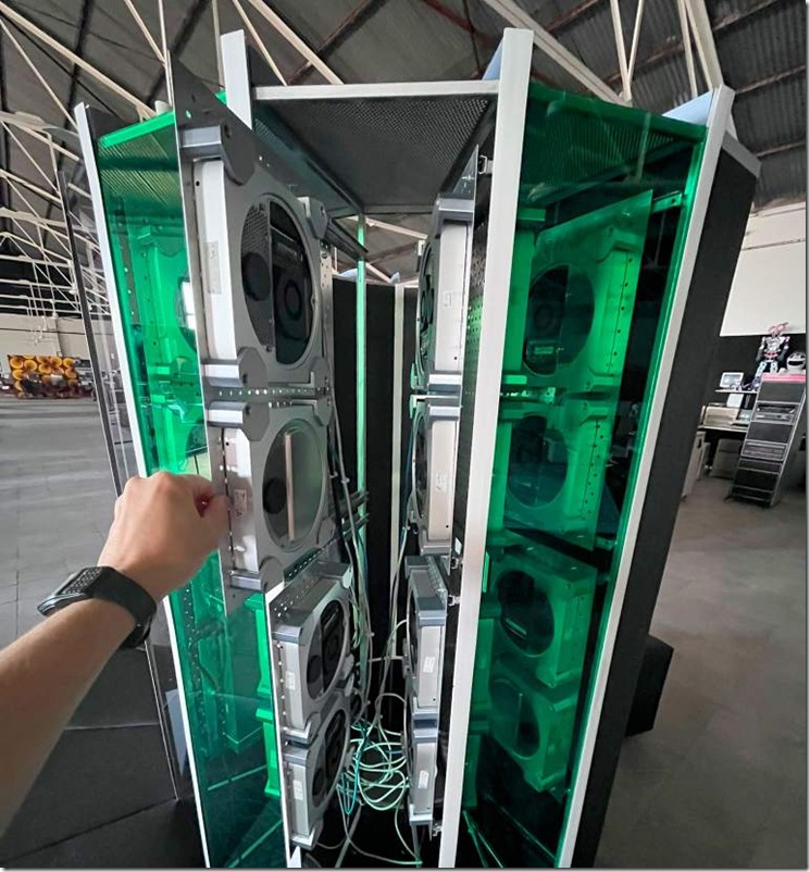 replica del cray-1 en el mhc